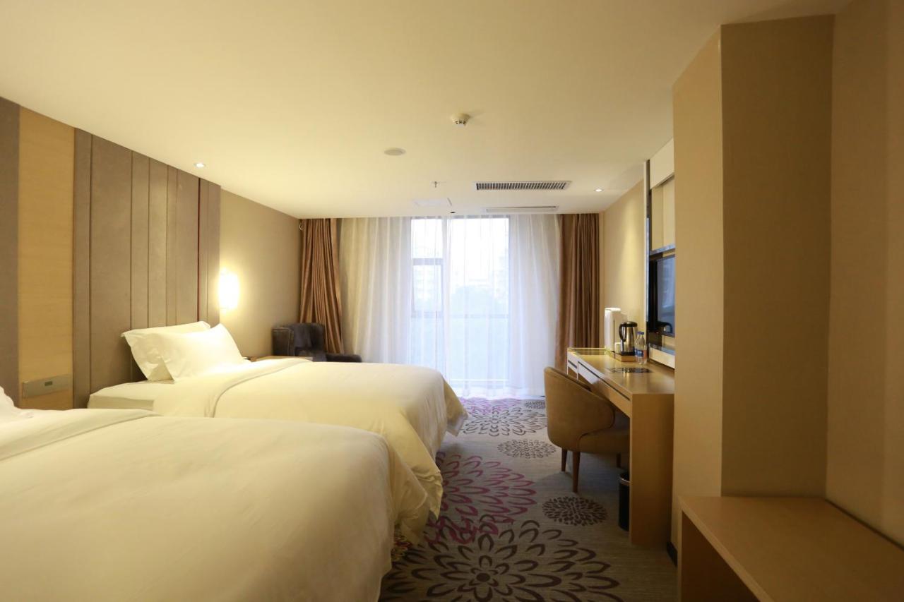 Lavande International Hotel Guangzhou Taikoo Hui Square Shipaiqiao Metro Station Branch - Free Shuttle Bus To Canton Fair Complex During Canton Fair Period & Free Vpn Internet Access Eksteriør bilde